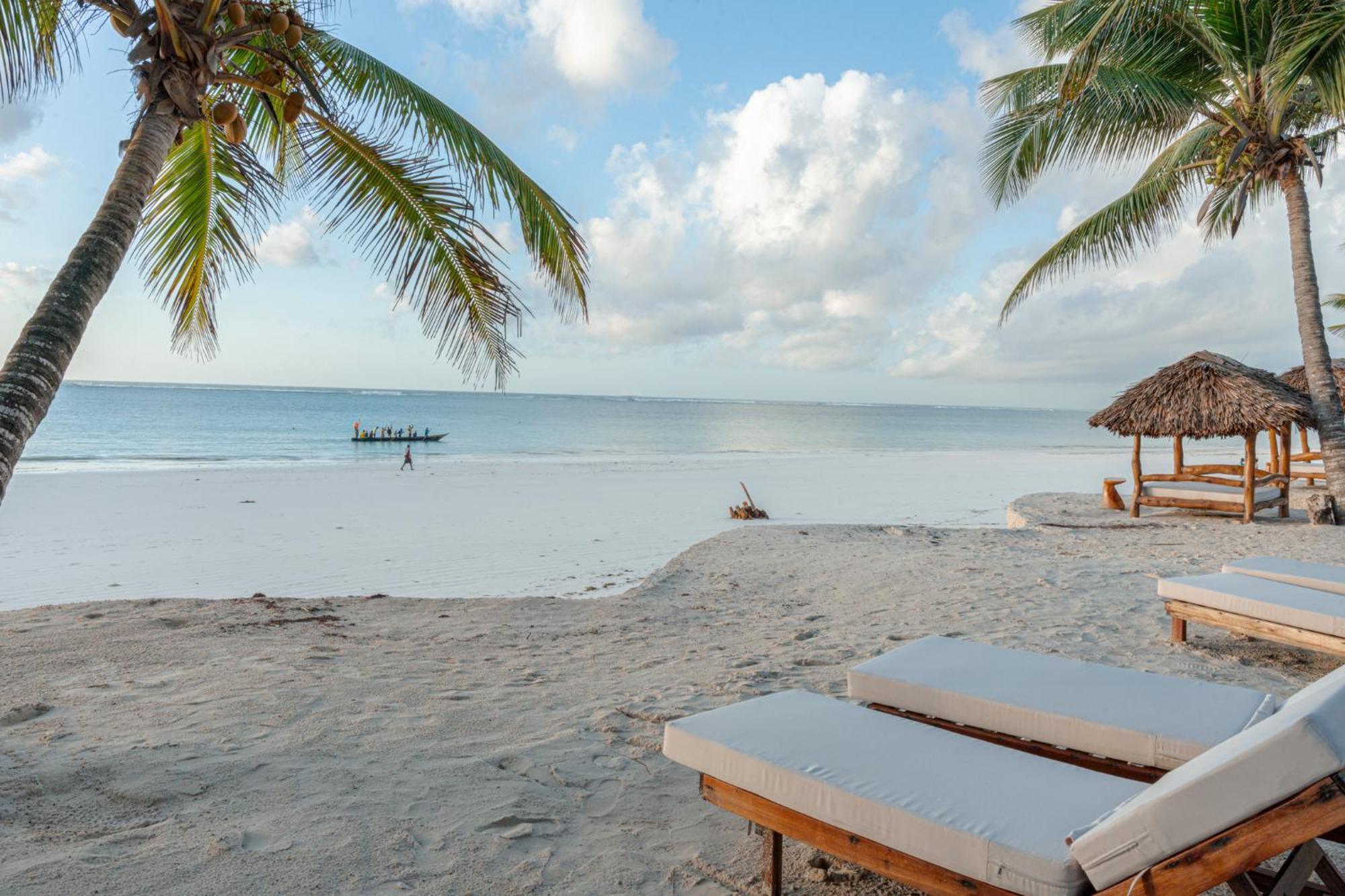 Waterlovers Beach Resort Diani Beach Exterior photo