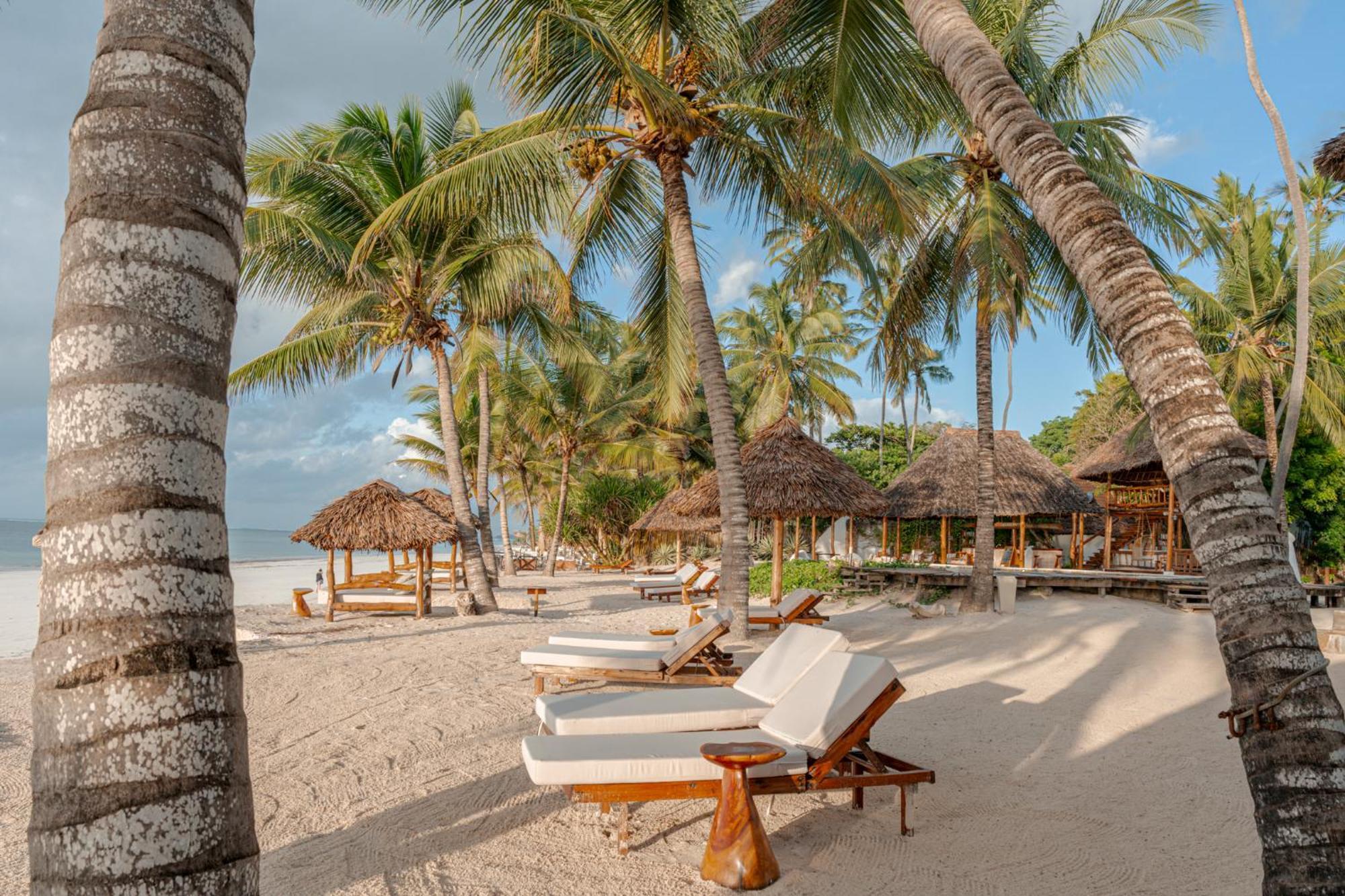 Waterlovers Beach Resort Diani Beach Exterior photo