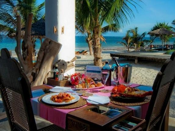 Waterlovers Beach Resort Diani Beach Exterior photo